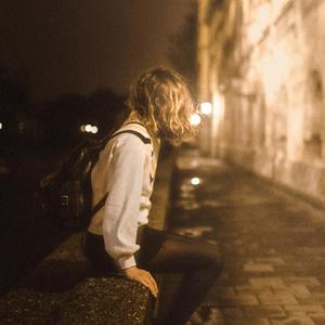 冰冷神秘的的黑夜