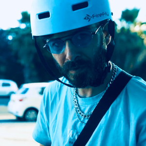 מגיפה בצבע תכלת