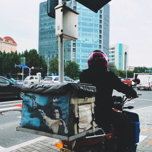 秋天的落叶是地球想要的一部分