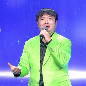 红河谷（英文版）