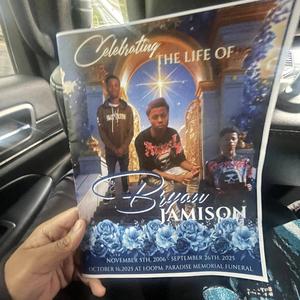 LLTWIN (feat. Lil A)