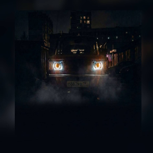 Бордовая четверка