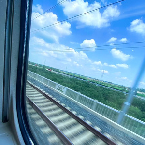 爱错月亮 星光滚烫