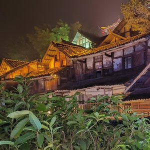 欠青春一次勇敢