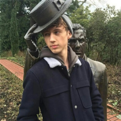 God Is A Girl (DJ版)