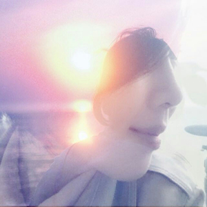 彳亍（翻自 冯颖琪）