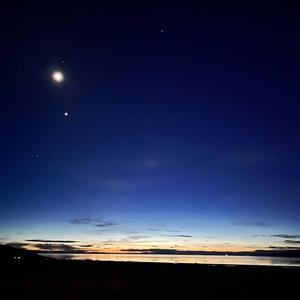 Softhearted (feat. Vinny Campillo & The Observatory-Chakra Series)