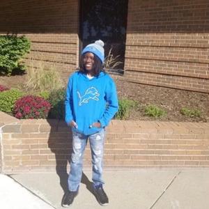 #ballhoggin (feat. 7MileDan)