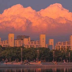 i want to dance with u.