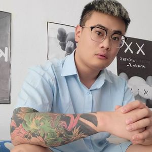 祝贺丁j豪成功当选中国机长15年