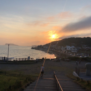 雨の日の窓際で