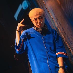 Olive Beat-抖音翻手舞Bounce(华弟Mix)（DJ华弟 remix）