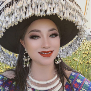 ສາວໄຊສົມບູນຍັງຄອຍ