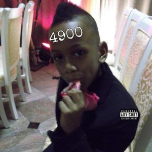 4900