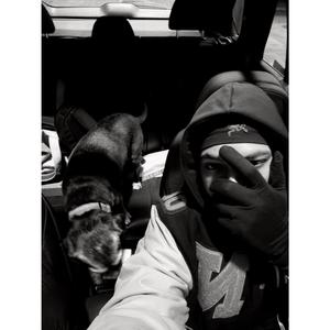 Phases (feat. Eezy)
