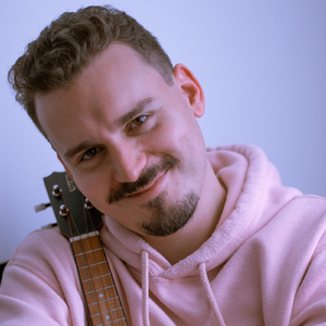Com Água e Sabão