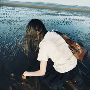 见过花开就好 又何必在意花为谁开