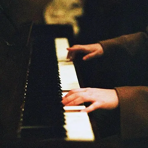 从月亮走向月亮-晚风(钢琴版)（从月亮走向月亮 remix）