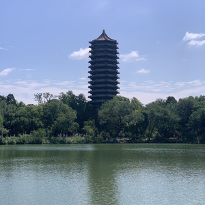 博雅塔未落的雪