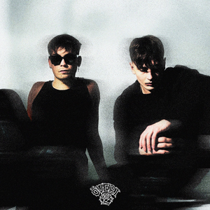 Pakoon (feat. FETTI)