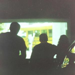 ไม่ยอมให้ใครหายไปจากสายตา