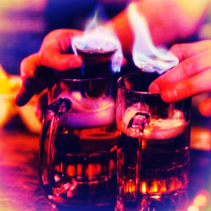 Вона випиває палаючий залп одним ковтком