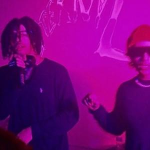 black lungz (feat. DADFROMTHE6IX)