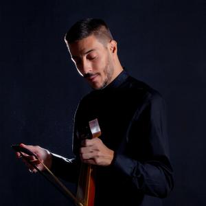 Η τριγώνα μ’ έν’ σ’ ορμάν’