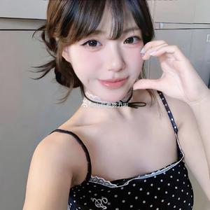 在玻璃窗上出现你的笑脸