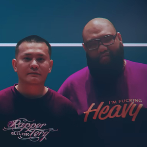 รักนั้นอยู่ไม่ไกล