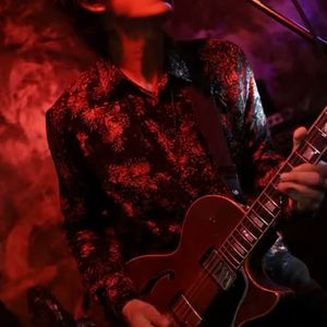 ガソリンと向日葵 by ウサギの詩人