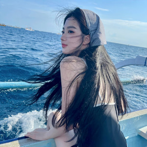 爱你的话只字不提