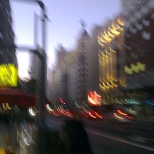 季风穿过旧站台
