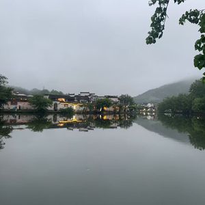 深海之下的幽秘律动