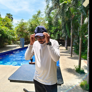 Thanimaiye Yen Aayudham