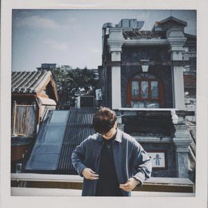 可与人言无二三