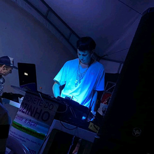 BOTA A MAO NO CHAO, BEAT SERIE GOLD