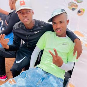 Yema nyana (feat. OG NAHH JUICEY, Snack SAO DHURA & Ozzynation de beat maker)