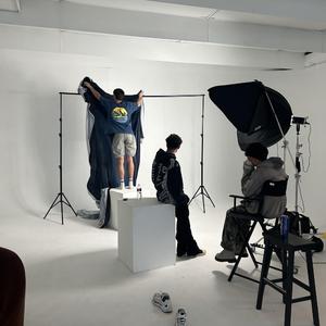 Out in LA (feat. Ciscaux, Astrus* & M3MO)