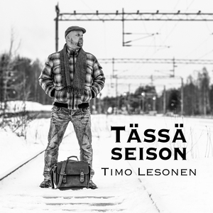 Tässä seison