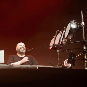 Танцы на стеклах (Live 2025)