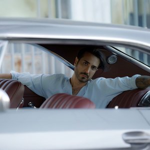 Sokağından Geçmezdim