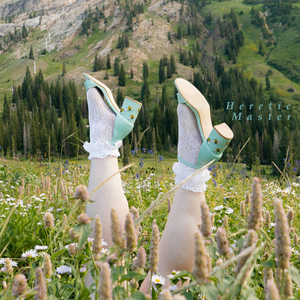 feet towards the sky