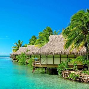 重情的人容易被情伤_天边流云