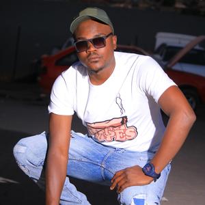 Hlayisani Vana (feat. N'wa Dzolonga)