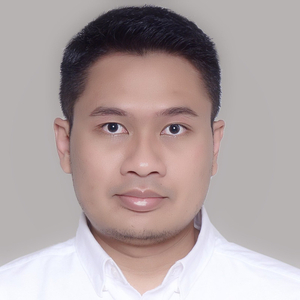 New Delhi Central Station (Radio Mix)