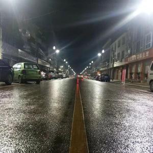 又一个下雨天，我躲在被窝里（demo）