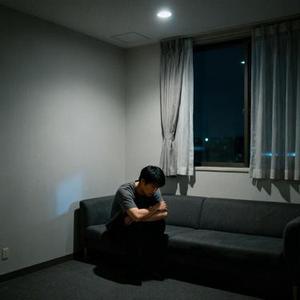 被寂寞狠狠的击中