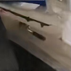 鞋子一脱香港脚
