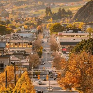 好像那是一个秋天夕阳西下